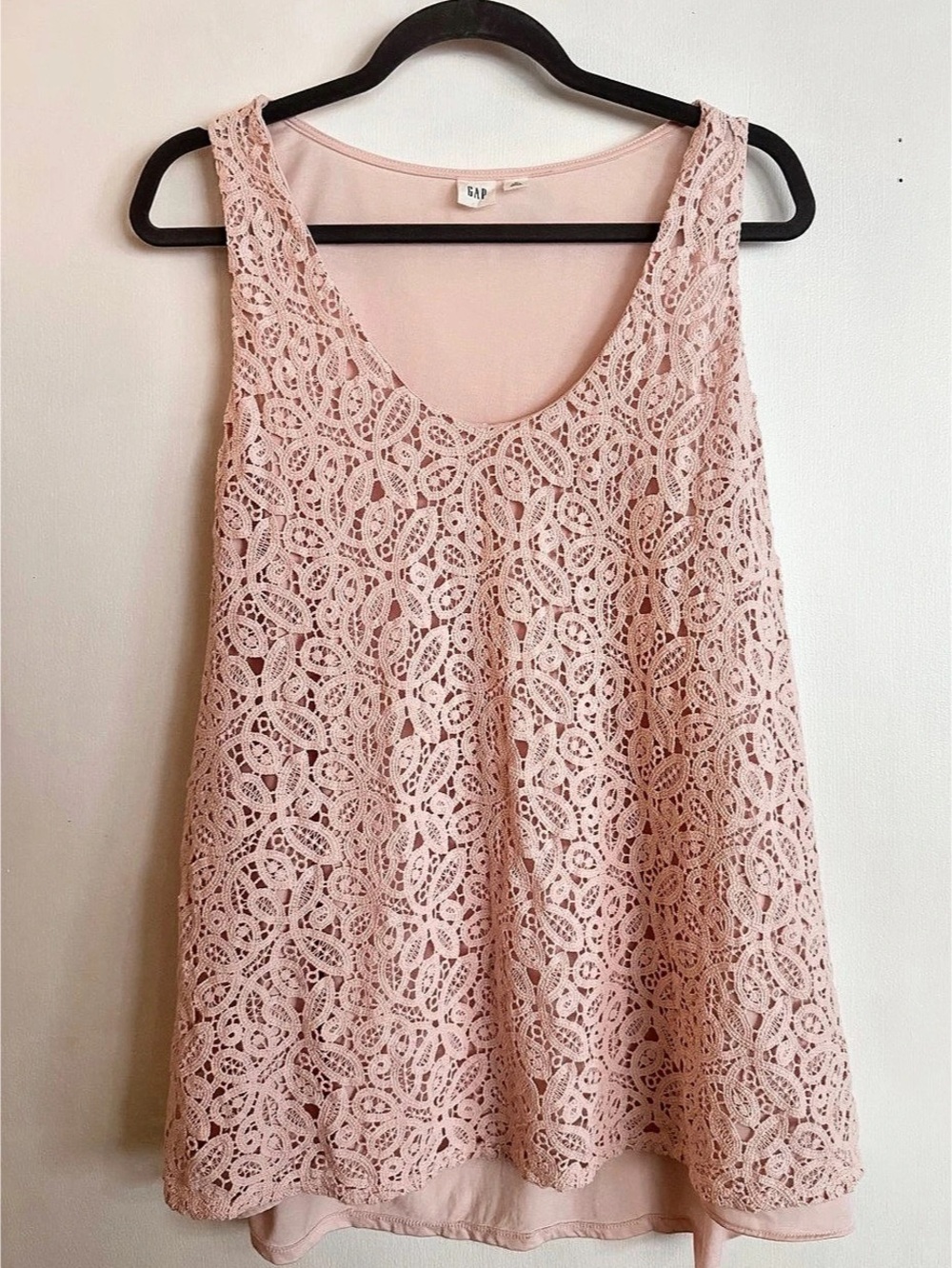 Gap Sleeveless Lace Blouse (XL tall, pink)